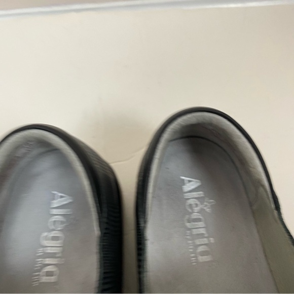 Alegria Joleen Plaidly Professional Shoe - Picture 7 of 9